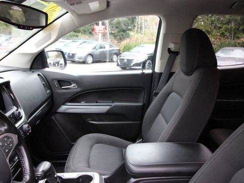 Used 2020 Chevrolet Colorado LT RWD image 10