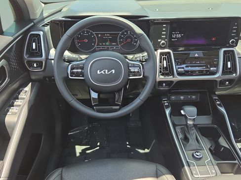 Used 2023 Kia Sorento S w/ Panoramic Sunroof Package FWD image 13