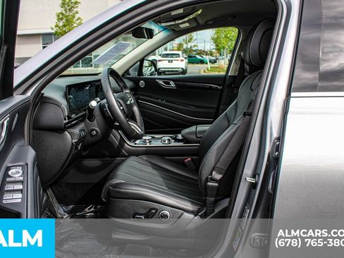 Used 2026 Genesis GV80 2.5T AWD/4WD image 16