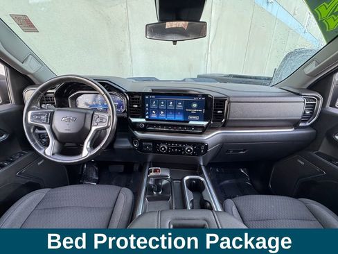 Used 2022 Chevrolet Silverado 1500 LT Trail Boss w/ Convenience Package II image 8