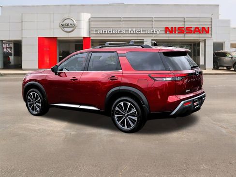 New 2026 Nissan Pathfinder Platinum w/ Cargo Package image 5