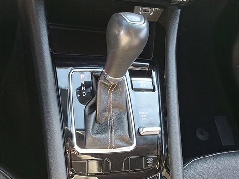 Used 2022 Jeep Compass Limited image 15