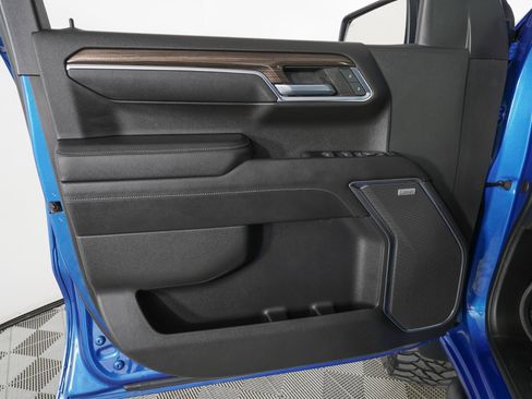 Used 2022 Chevrolet Silverado 1500 LT Trail Boss w/ LT Trail Boss Premium Package image 14