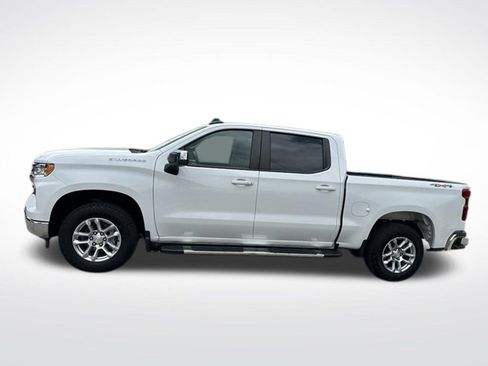 Used 2023 Chevrolet Silverado 1500 LT AWD/4WD image 2