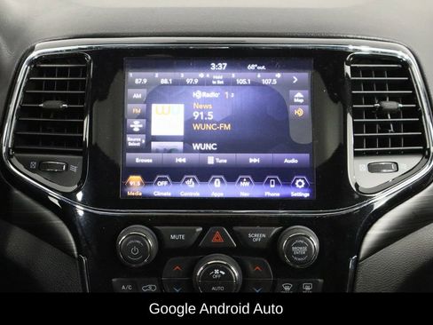 Used 2020 Jeep Grand Cherokee Altitude image 28