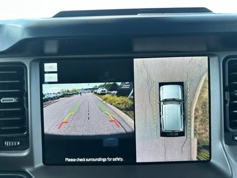 Used 2023 Ford Bronco Outer Banks AWD/4WD image 41