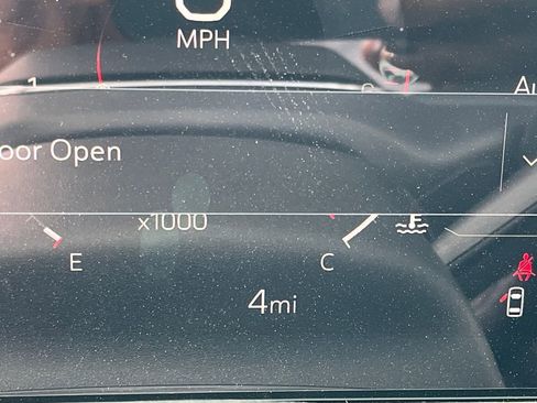 New 2026 GMC Terrain Denali w/ LPO, Floor Liner Package image 17