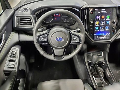 Used 2025 Subaru Ascent Onyx Edition image 17