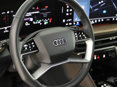 Used 2025 Audi Q5 Prestige AWD/4WD image 16