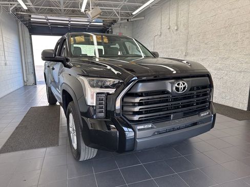 Used 2024 Toyota Tundra SR5 w/ SR5 Convenience Package AWD/4WD image 2