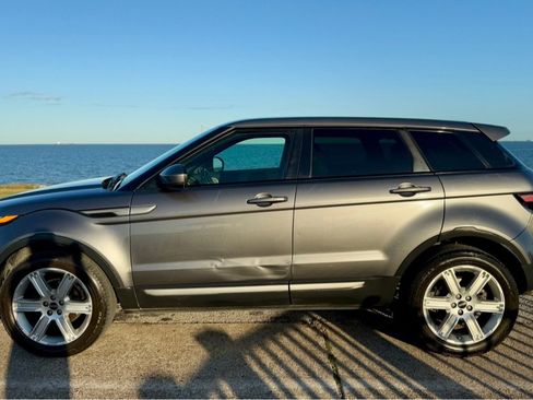 Used 2015 Land Rover Range Rover Evoque Pure Plus image 8