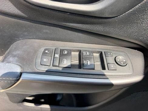 Used 2020 Jeep Cherokee Latitude Plus AWD/4WD image 16