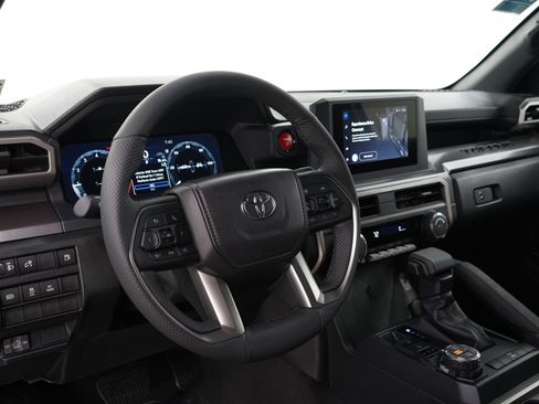 Used 2026 Toyota Tacoma TRD Off-Road AWD/4WD image 27