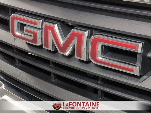 Certified 2022 GMC Terrain SLE w/ Driver Convenience Package image 28