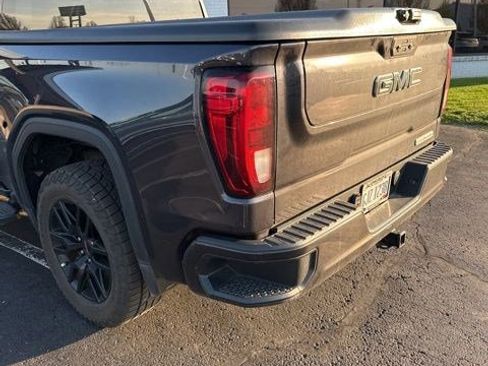 Used 2022 GMC Sierra 1500 Elevation w/ LPO, Elevation Black Package image 5