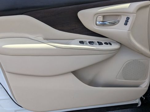 Used 2019 Nissan Murano Platinum w/ Cargo Package FWD image 11