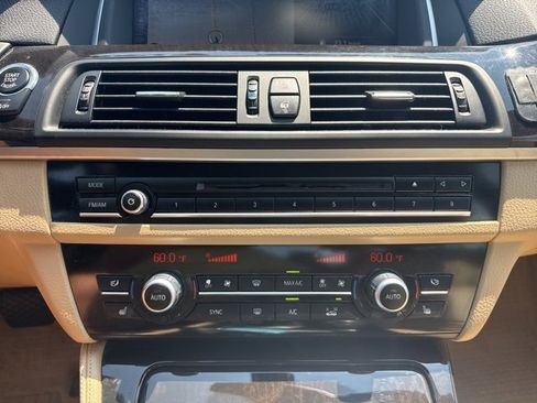 Used 2015 BMW 535i xDrive Sedan image 25