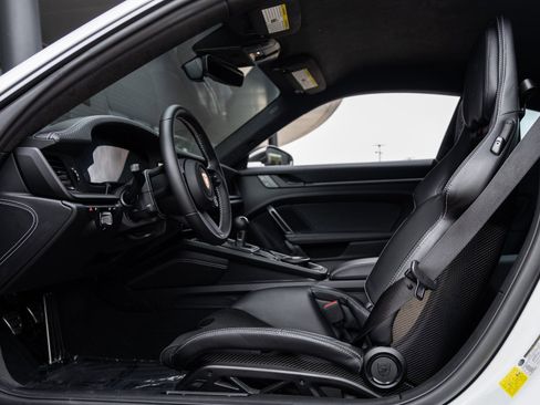 Certified 2026 Porsche 911 GT3 image 31