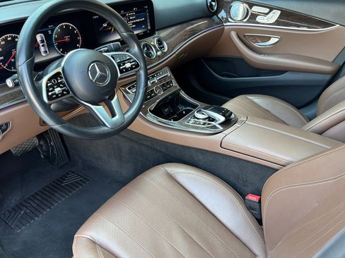 Used 2020 Mercedes-Benz E 350 Sedan image 9