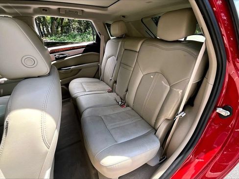 Used 2015 Cadillac SRX Premium FWD image 19