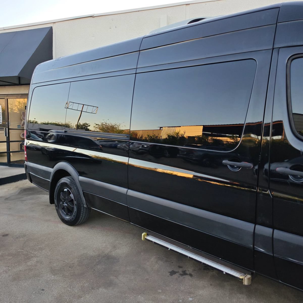 Used 2013 Mercedes-Benz Sprinter 2500 image 6