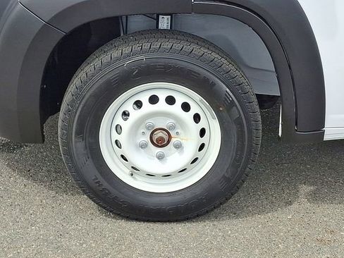 Used 2024 RAM ProMaster 2500 w/ Safety Group FWD image 28