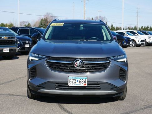 Used 2022 Buick Envision Essence w/ Technology Package I AWD/4WD image 2