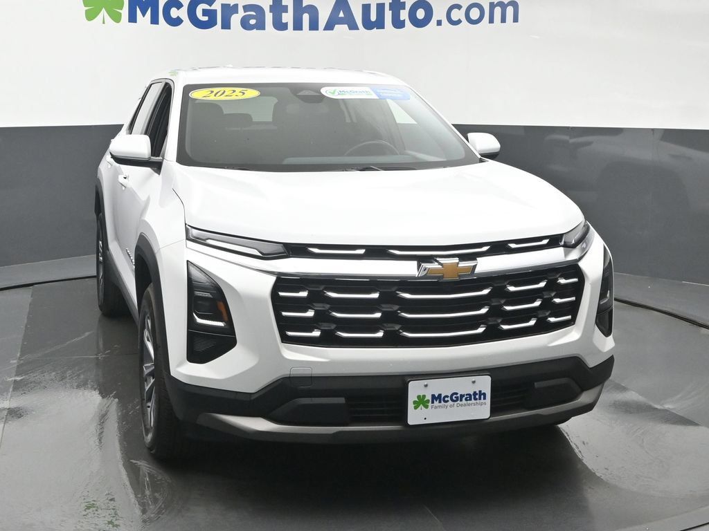 Used 2025 Chevrolet Equinox LT AWD/4WD image 5