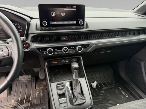 Used 2024 Honda CR-V Sport image 11