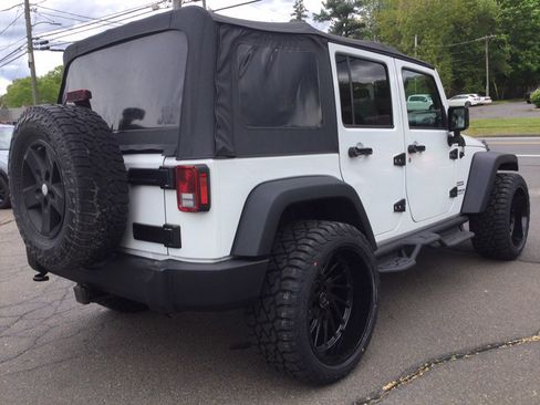 Used 2015 Jeep Wrangler Unlimited Sport w/ Quick Order Package 24S AWD/4WD image 7