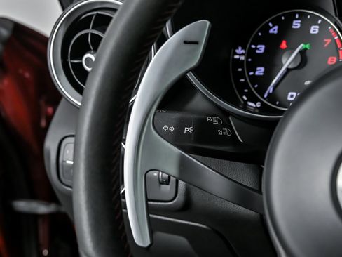 Used 2017 Alfa Romeo Giulia Quadrifoglio image 30