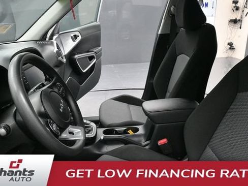 Used 2023 Kia Soul LX w/ Option Group 015 FWD image 20