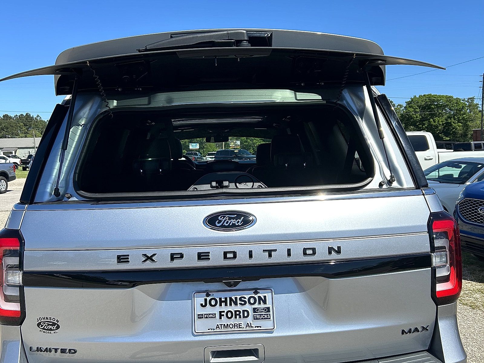 Used 2023 Ford Expedition Max Limited AWD/4WD image 13