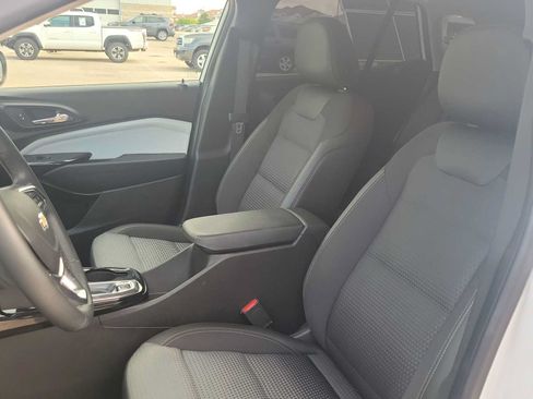 Used 2025 Chevrolet Trax LT w/ LT Convenience Package FWD image 15
