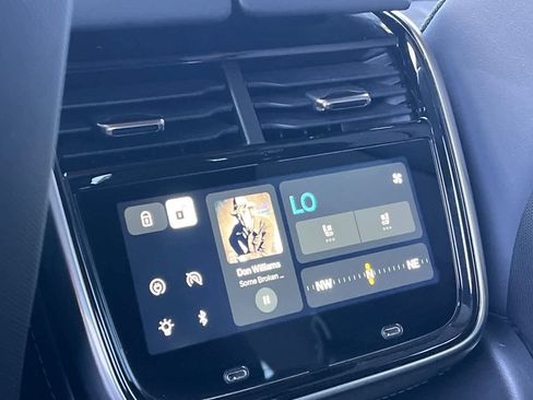 Used 2023 Rivian R1T Adventure image 15