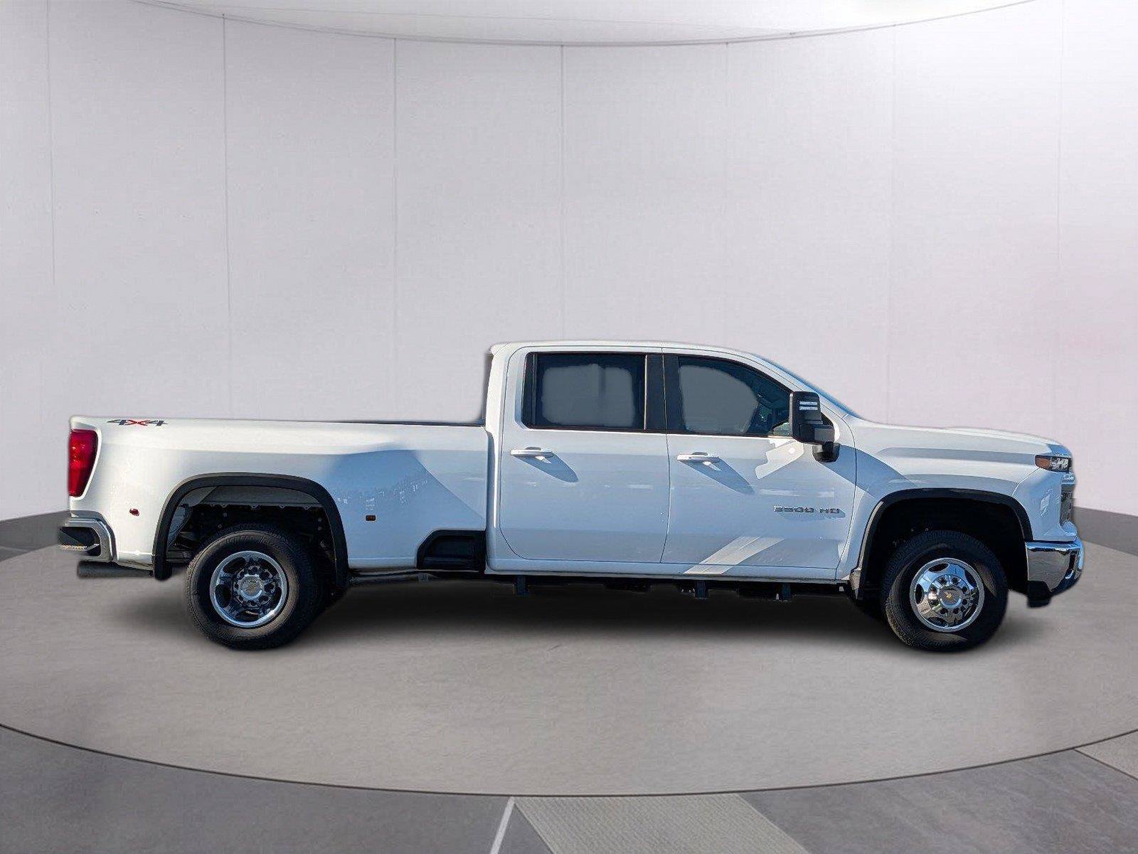 Used 2024 Chevrolet Silverado 3500 LT w/ All Star Edition AWD/4WD image 8