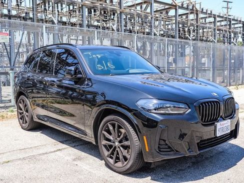 Used 2024 BMW X3 sDrive30i w/ Premium Package w/ZPA RWD image 2