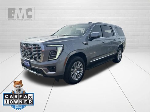 Used 2025 GMC Yukon XL Denali AWD/4WD image 1