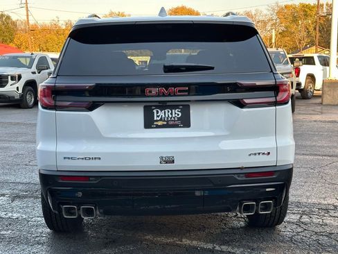 New 2026 GMC Acadia AT4 w/ Luxury Package image 18