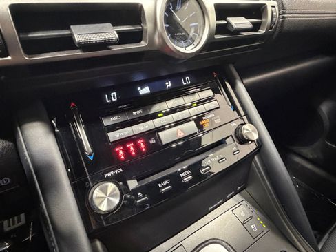Used 2022 Lexus IS 350 F Sport w/ Memory Package AWD/4WD image 42