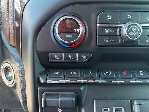 Used 2019 Chevrolet Silverado 1500 High Country w/ High Country Premium Package image 47