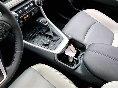 Certified 2023 Toyota RAV4 XLE Premium AWD/4WD image 20