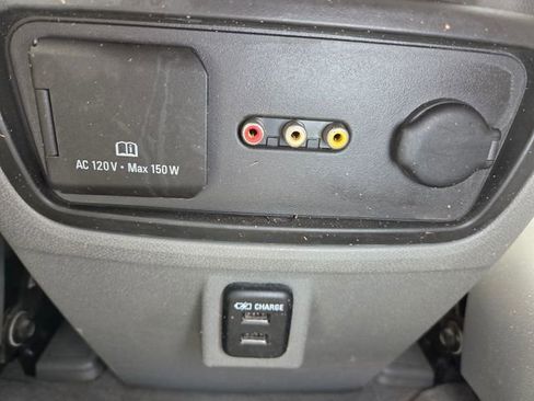 Used 2015 Chevrolet Traverse LT image 50