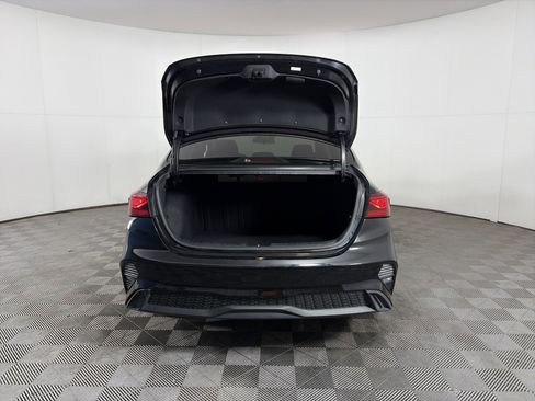 Used 2023 Kia Forte LX image 18