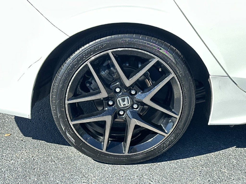 Used 2022 Honda Civic Sport Touring image 8