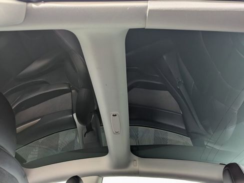 Used 2021 Tesla Model 3 Long Range image 22