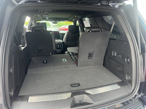 Used 2025 GMC Yukon AT4 Ultimate image 15