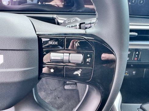 New 2026 Kia Sorento LX FWD image 16