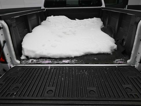 Used 2022 Chevrolet Colorado LT w/ LT Convenience Package image 13