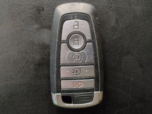 Used 2020 Ford Explorer Limited RWD image 32